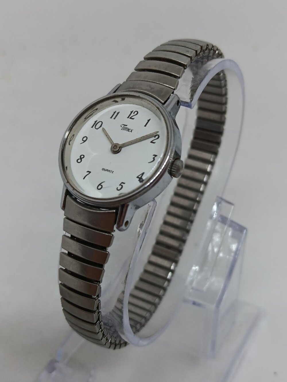 VINTAGE 1991 Timex 74 Women's 23mm Silver Tone Flex Band Watch NEW BATTERY